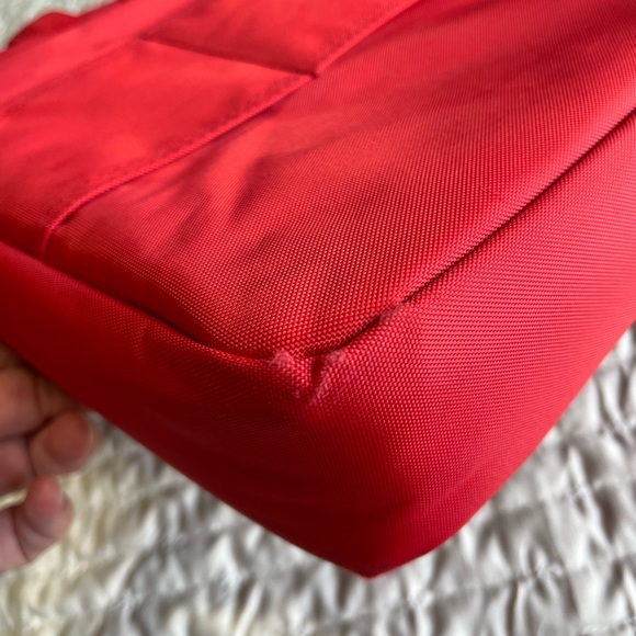 Hello Kitty Red Laptop Bag - Picture 11 of 13